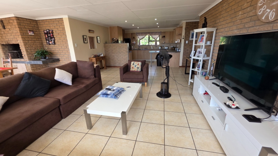 3 Bedroom Property for Sale in De Bakke Western Cape